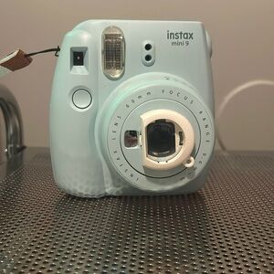 InstaFilm Polaroid Camera
